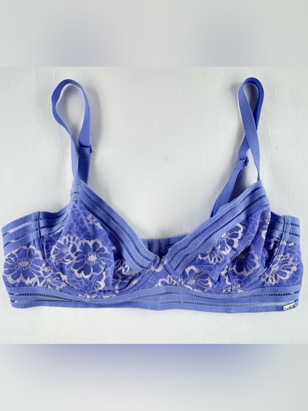 PINK Victoria's Secret Lavender Lace Bralette